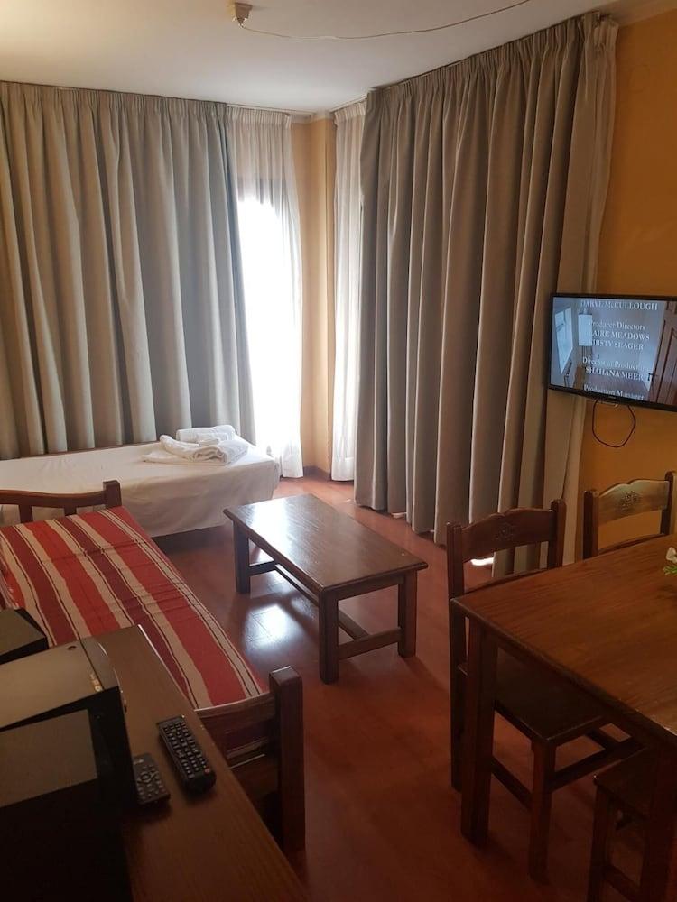 Apartamentos Parot Quality Santa Eulària des Riu Εξωτερικό φωτογραφία