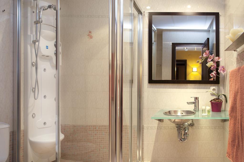 Apartamentos Parot Quality Santa Eulària des Riu Δωμάτιο φωτογραφία