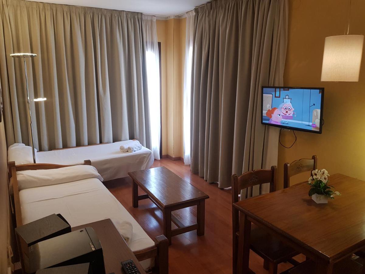 Apartamentos Parot Quality Santa Eulària des Riu Εξωτερικό φωτογραφία